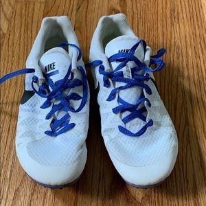 distance track spikes